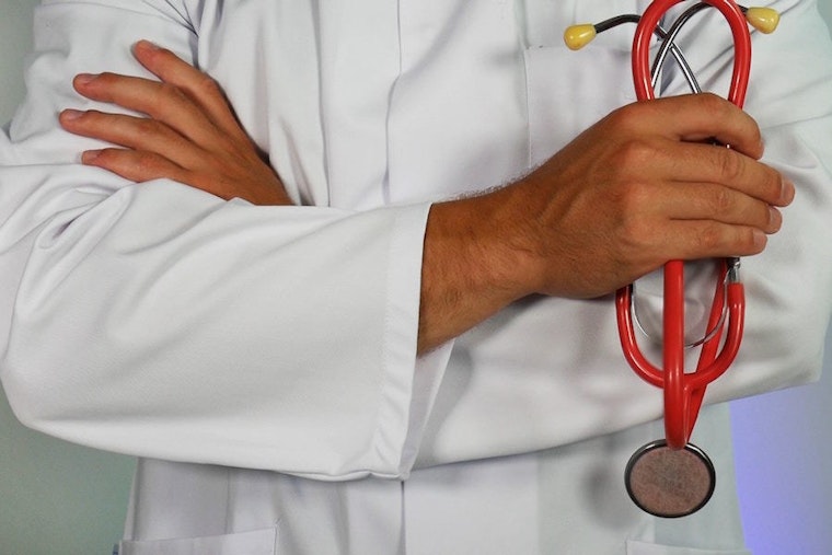 Industry spotlight: Health care establishments hiring big in Dallas