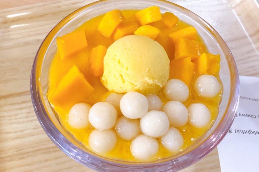 Find Desserts And More At Downtown S New Hui Lau Shan