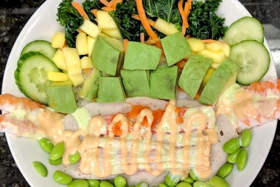 Vietsburgh Foodies debuts in Overbrook with poke bowls and Vietnamese fare