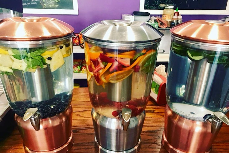 New cafe Antojos & Shakes now open in Humboldt Park