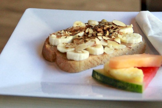 W Cafe brings gourmet breakfast and brunch fare to Oak Creek