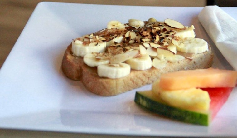 W Cafe brings gourmet breakfast and brunch fare to Oak Creek