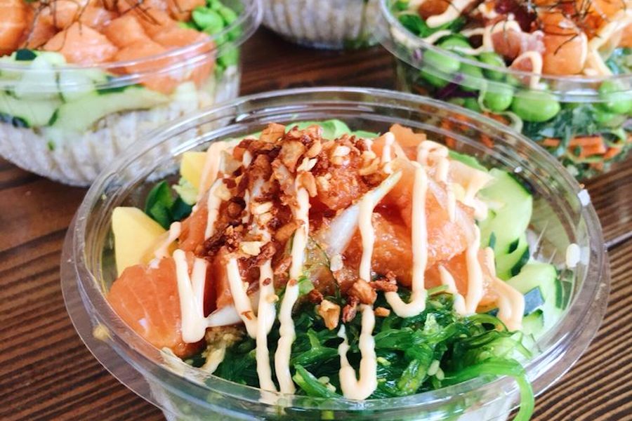 do all poke bowls have raw fish