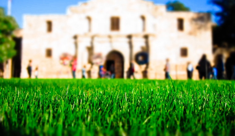 Top San Antonio news: CDC confirms quarantined coronavirus cases; mom, kids robbed at gunpoint; more