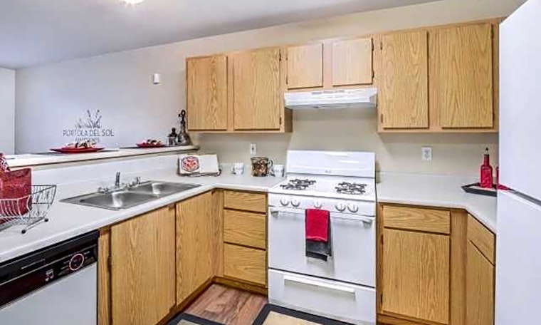 Apartments for rent in Las Vegas: What will $1,300 get you?