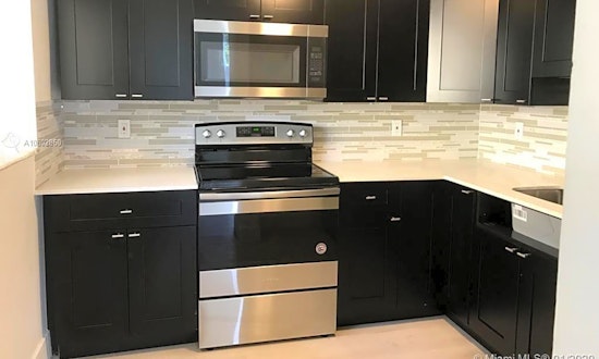 What apartments will $1,500 rent you in Little Havana, this month?