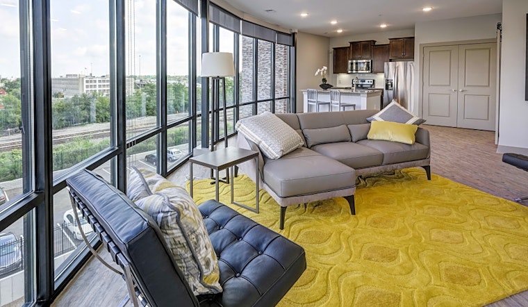 What apartments will $1,400 rent you in Downtown Indianapolis this month?