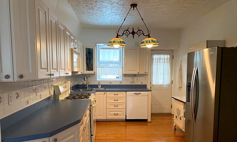 What apartments will $1,600 rent you in Canton, right now?