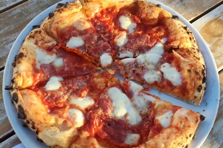 Milwaukee's 3 top spots for inexpensive pizza