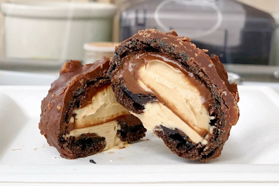 Score French-Asian desserts at Canal Street Market's new Domi