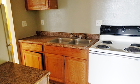 What apartments will $1,100 rent you in North Aurora, today?