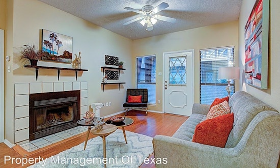 What apartments will $1,400 rent you in West University, this month?
