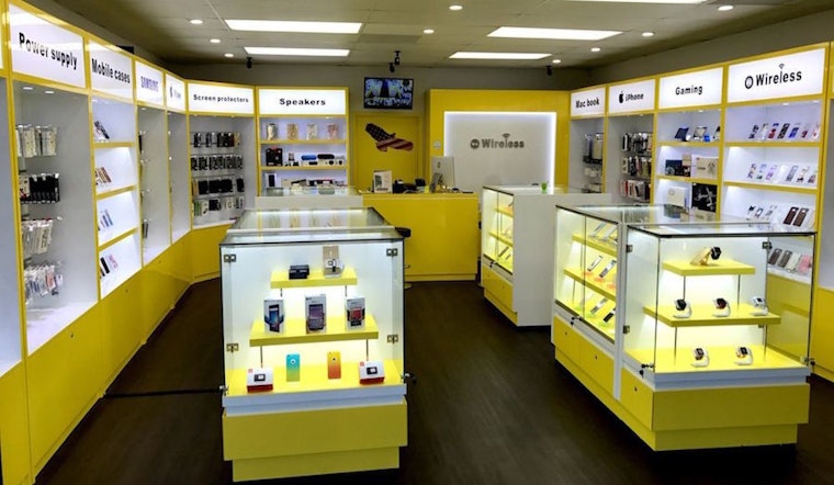 Santa Ana's 4 top mobile phone stores