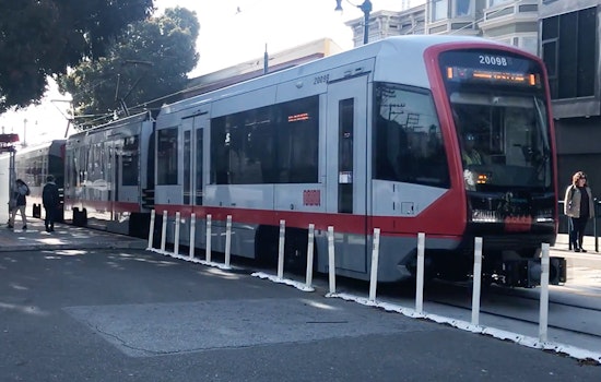 New LRVs running in 2-car trains on N-Judah line