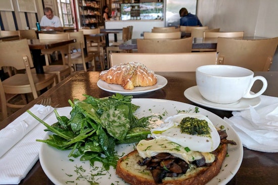 Bon appétit: Café Montrose brings French-inspired cuisine to Glendale