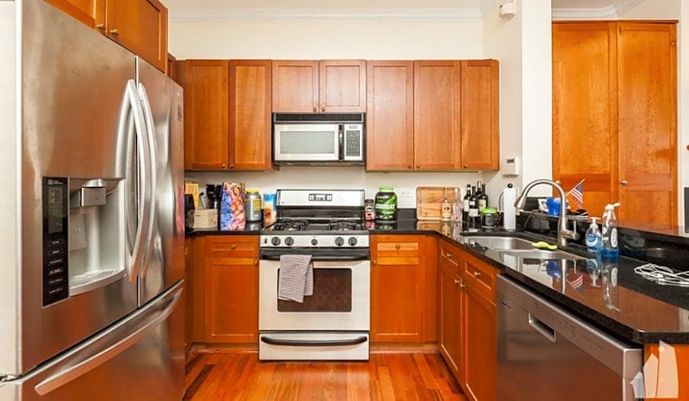 Budget apartments for rent in Old Town, Chicago