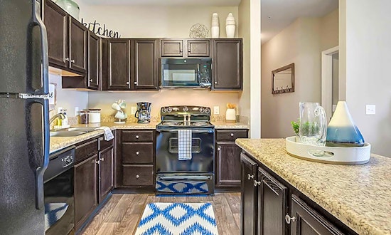What apartments will $1,100 rent you in Baymeadows right now?