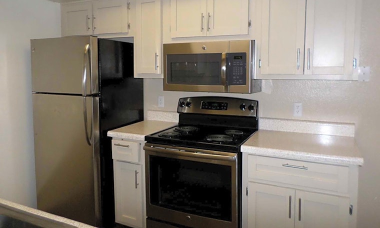 Budget apartments for rent in Camelback East, Phoenix