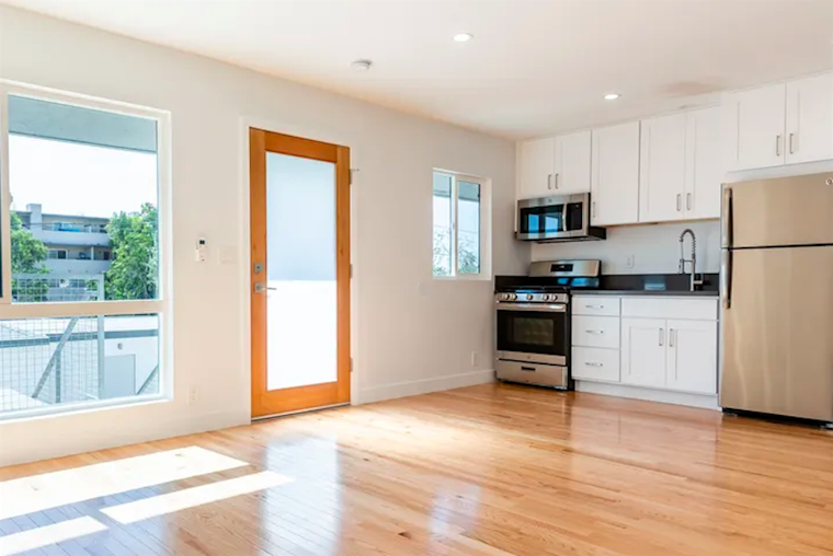 Apartments for rent in Santa Ana: What will $1,900 get you?