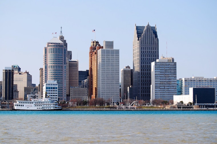 Top Detroit news: Furniture store closure will impact city; cops seek porch package thief; more