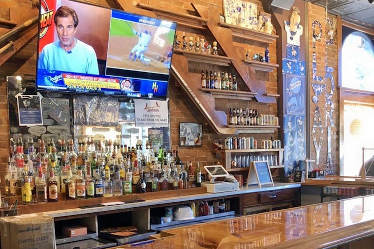 St. Louis' 3 favorite bars (that won't break the bank)