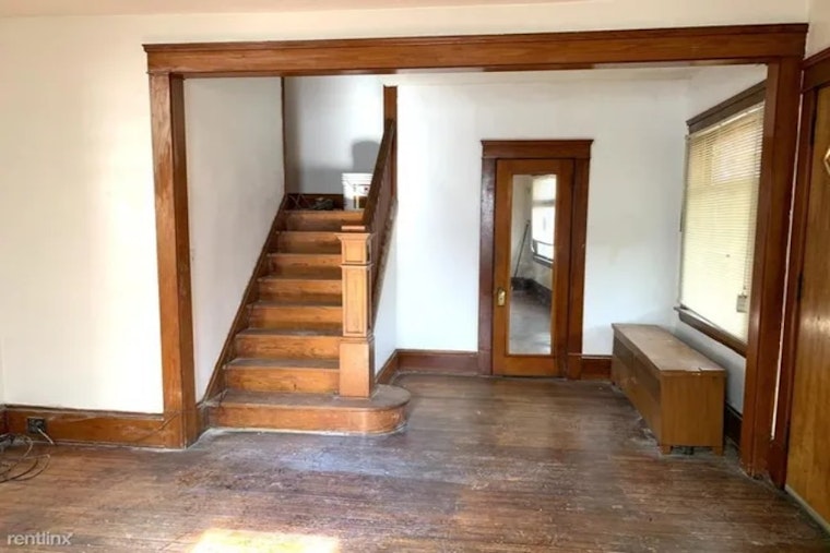 Budget apartments for rent in South Broadway, Cleveland