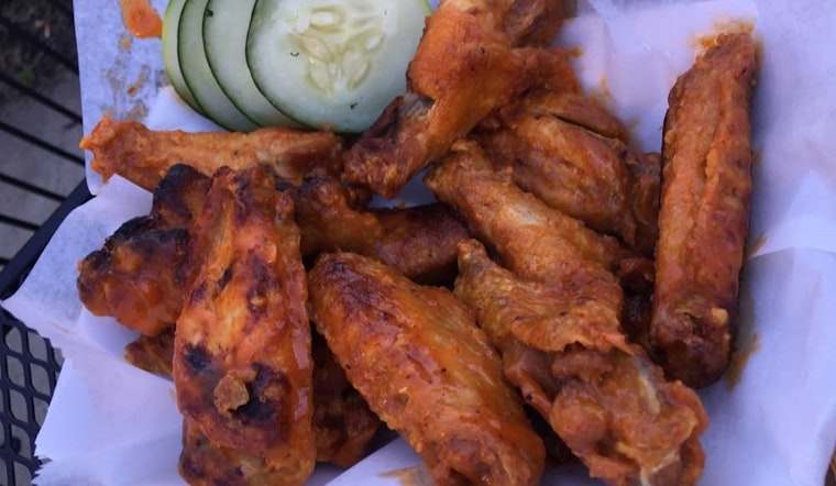 St. Louis' 3 favorite spots to score chicken wings on a budget