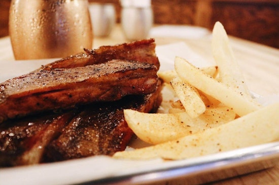 Iron Lotus Smokehouse opens in Lincoln Park