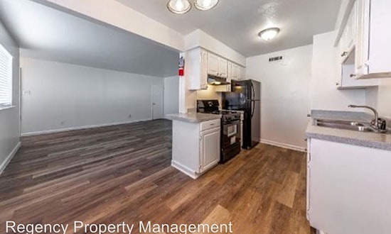Budget apartments for rent in Wilshire Village, San Antonio