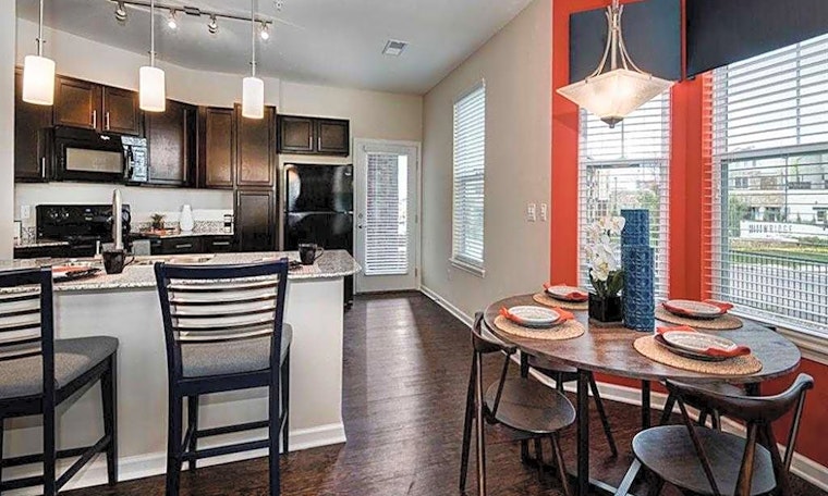 Apartments for rent in Aurora: What will $1,800 get you?