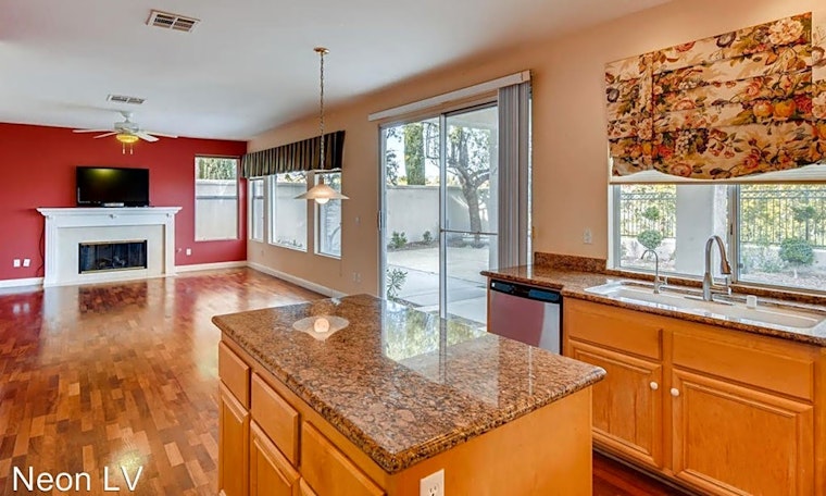 Apartments for rent in Las Vegas: What will $2,300 get you?