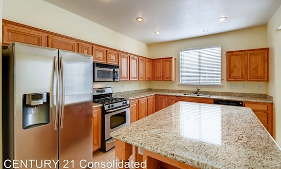 Apartments for rent in Henderson: What will $2,000 get you?