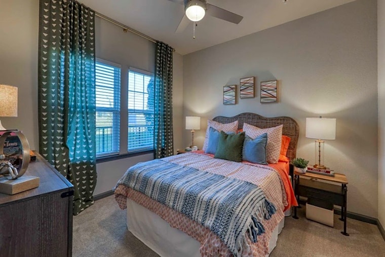 Apartments for rent in Jacksonville: What will $2,100 get you?