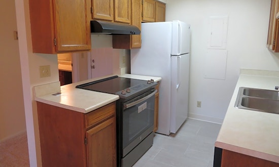The cheapest apartments for rent in City Center, Aurora