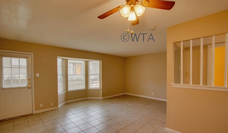 Budget apartments for rent in Oak Park, San Antonio