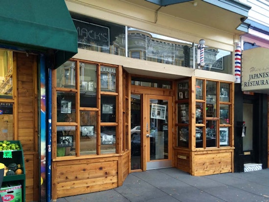 Lower Haight's Aquarius Barber Shop Closes