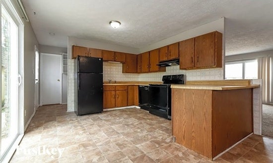 What apartments will $1,100 rent you in Far Eastside, today?