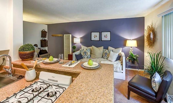The cheapest apartments for rent in Mid-Wilshire, Los Angeles