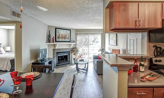 Budget apartments for rent in Centretech, Aurora