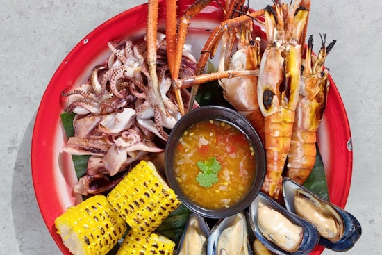 New Thai spot Thaan debuts in Jackson Heights