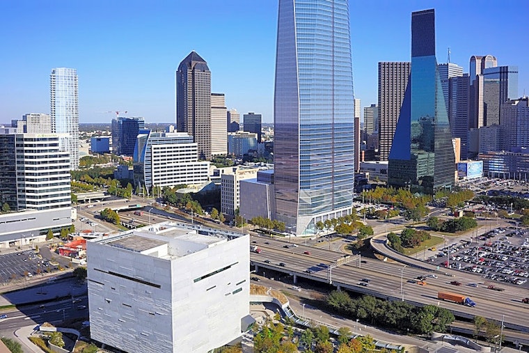 Top Dallas news: Schools close 'indefinitely;' 2 killed in unrelated shootings; more