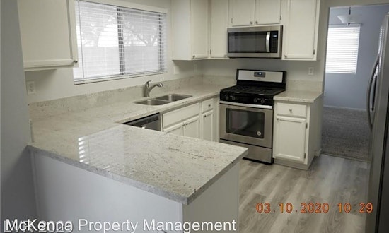 What apartments will $1,600 rent you in Green Valley North, right now?