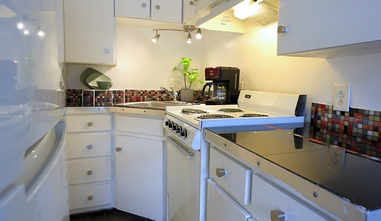 What apartments will $800 rent you in Central Arlington, today?