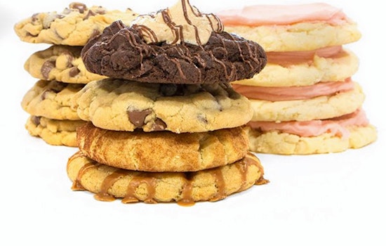New bakery Crumbl Cookies opens its doors