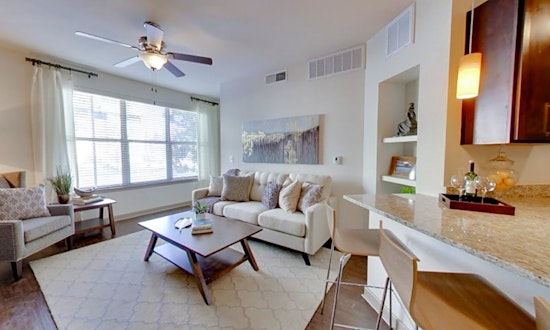 The cheapest apartments for rent in Bluffview, Dallas