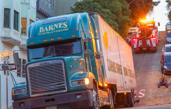 Moving Truck Stuck For 10 Hours On Waller And Alpine