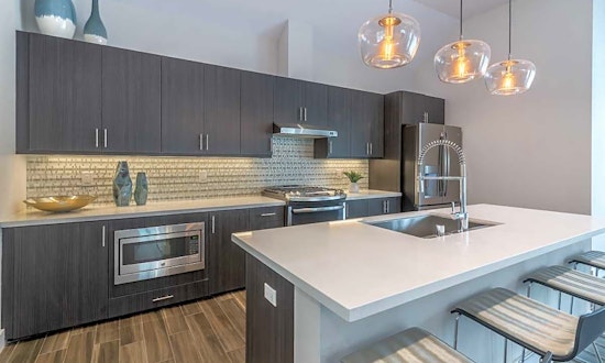 What apartments will $3,400 rent you in Long Beach, this month?