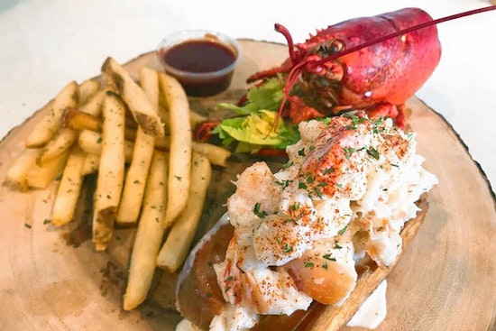 Score seafood, burgers and more at Koreatown's new Wings and Tails