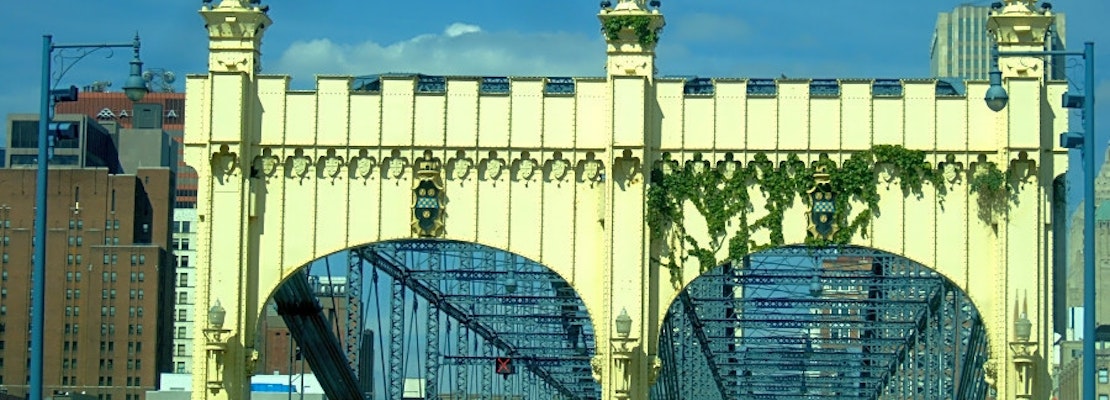 Top Pittsburgh news: Restaurants offer free meals; all 'non-life-sustaining' business to close