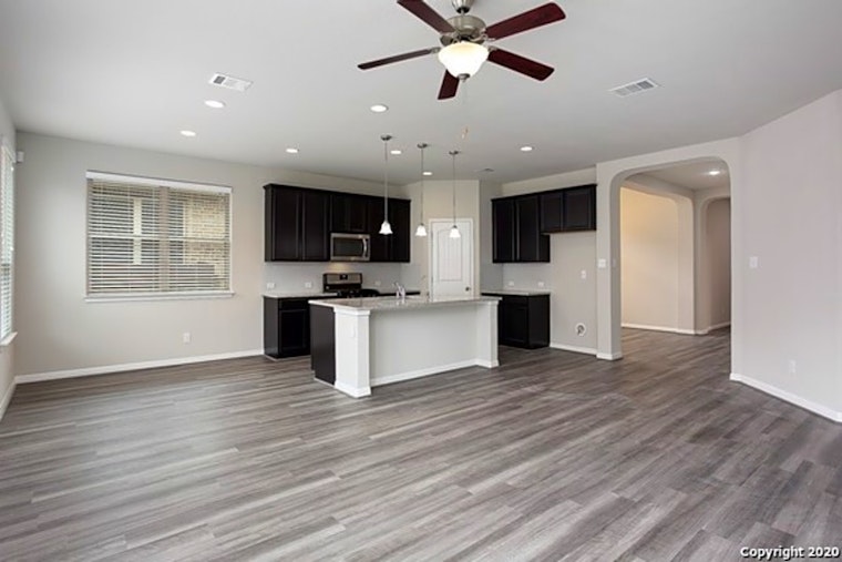 Apartments for rent in San Antonio: What will $2,800 get you?
